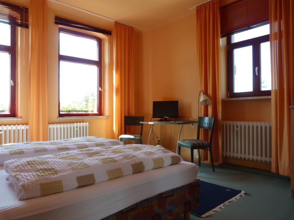 Waldhaus Colditz Garni Hotel Room photo